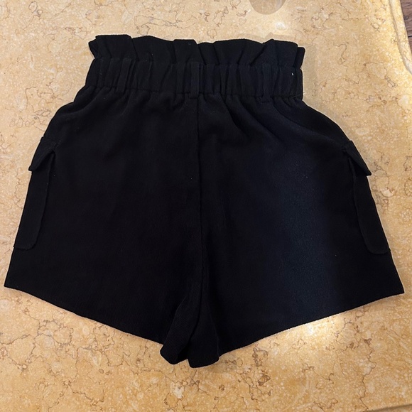 In The Style Black Corduroy Paper Bag Waist Shorts, Size 8 - Picture 2 of 2